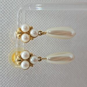 Monet Elegant Gold Tone Pearl Drop Earrings